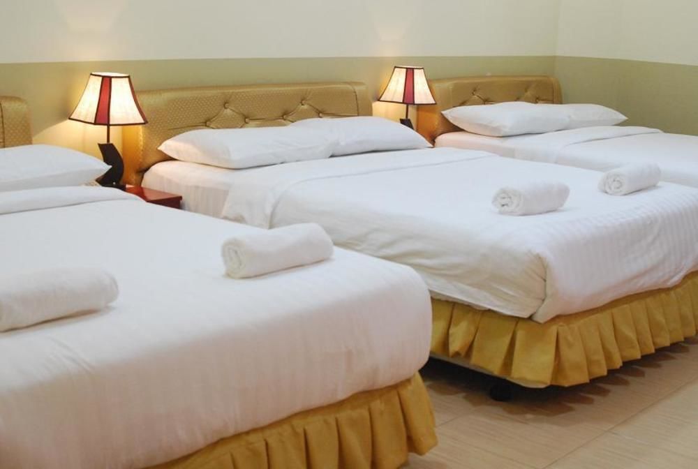 Imperial Ridge Pension House Тагбиларан Сити Екстериор снимка
